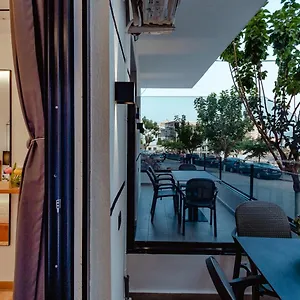 https://gloan-suites-residence.albaniahotels.org